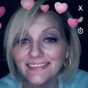 Meet your Posher, Becky